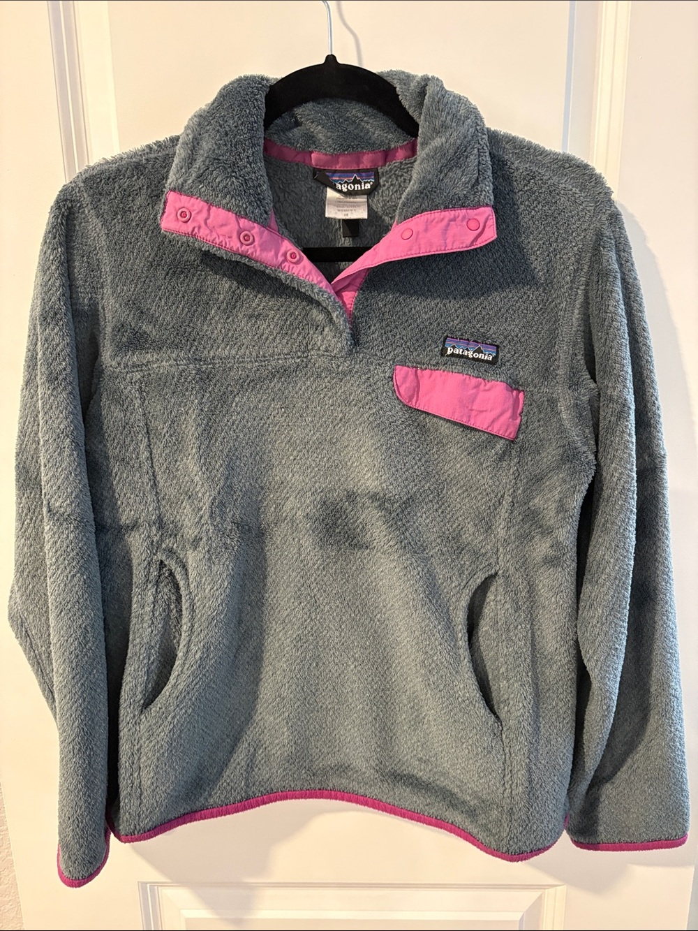 Patagonia Gray Fleece Pullover with Pink Accents